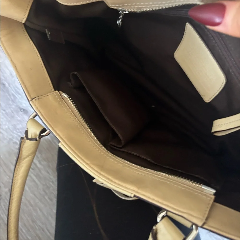 Vintage Coach Hampton Pebble Leather Shoulder Bag - Picture 6 of 6